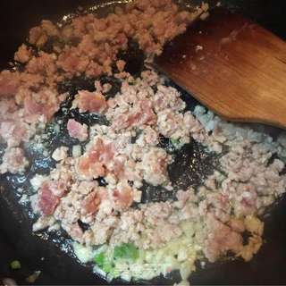 豌豆炒肉末的做法步骤:6