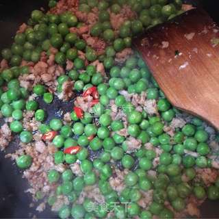 豌豆炒肉末的做法步骤:9