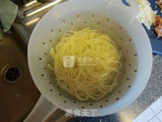 意面之Carbonara的做法步骤:2
