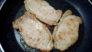 日式料理之豚みそ焼き(猪肉酱烧)的做法步骤:7