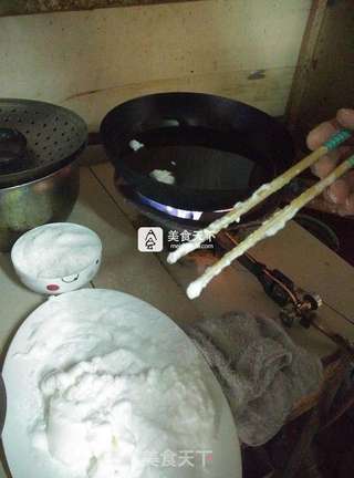 拔丝雪梨的做法步骤:6