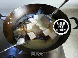 中国人餐桌的国民月子餐=备战二胎的鲫鱼豆腐汤的做法步骤:11