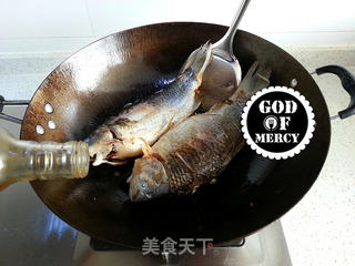 中国人餐桌的国民月子餐=备战二胎的鲫鱼豆腐汤的做法步骤:6
