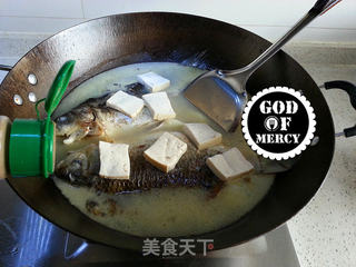 中国人餐桌的国民月子餐=备战二胎的鲫鱼豆腐汤的做法步骤:12