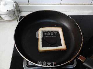 吐司煎蛋的做法步骤：4
