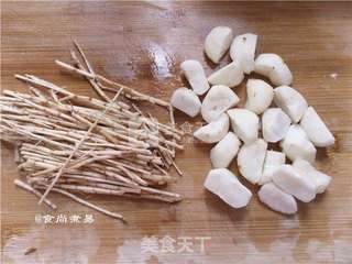 鸡骨草茅根马蹄饮的做法步骤:5