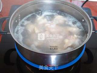 冬进补,瑶柱香菇鸡汤的做法步骤:2