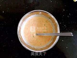 胡萝卜虾皮鸡蛋饼的做法步骤:6