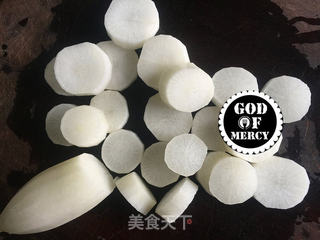 舌尖上造一场江湖梦=火锅的另类吃法牛腩萝卜锅的做法步骤:3