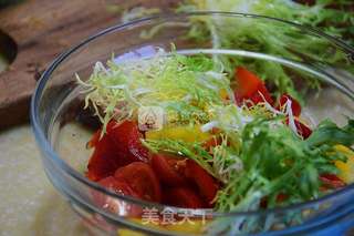 看看就是一种满足感【牛油果沙拉】的做法步骤:2