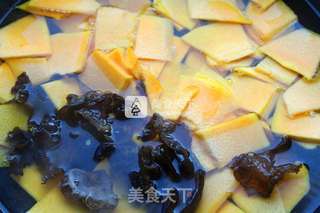 杂蔬炒南瓜的做法步骤:2