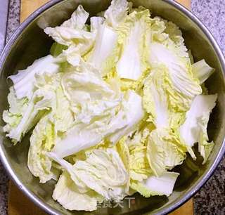 招财白菜包的做法步骤:5
