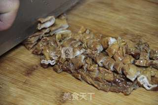 小炒腊猪肠的做法步骤:2