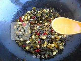 雪菜肉末炒黄豆的做法步骤:7