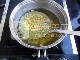 雪菜肉末炒黄豆的做法步骤:2