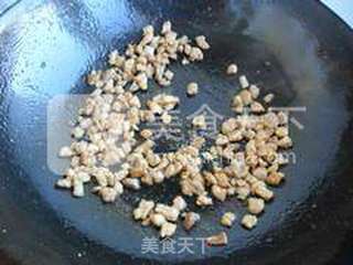雪菜肉末炒黄豆的做法步骤:3
