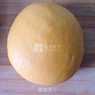 太阳花馒头的做法步骤:2