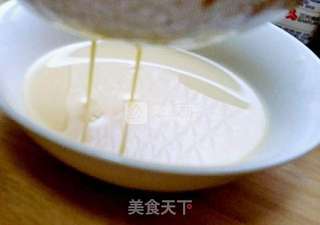 香甜牛奶蛋羹的做法步骤:6