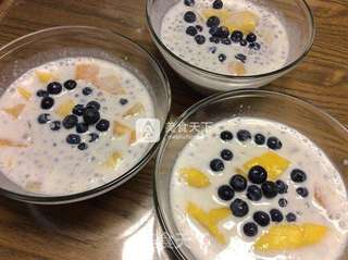 蓝莓椰浆西米露by:普蓝高科蓝莓美食特约撰稿人的做法步骤:12