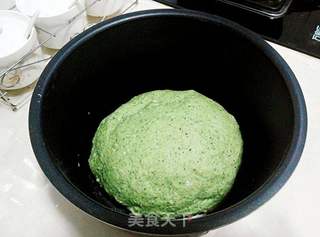 小朋友最爱——翡翠豆沙饼的做法步骤：4