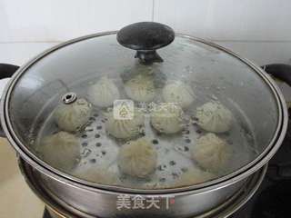 蟹粉小笼包的做法步骤:18