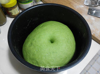 小朋友最爱——翡翠豆沙饼的做法步骤:5