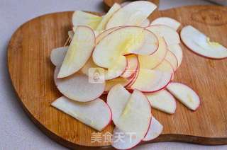 玫瑰苹果卷的做法步骤:2