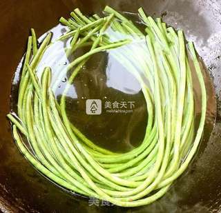 爽口豇豆的做法步骤:2