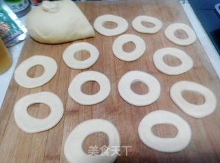 奶香油炸圈的做法步骤:10