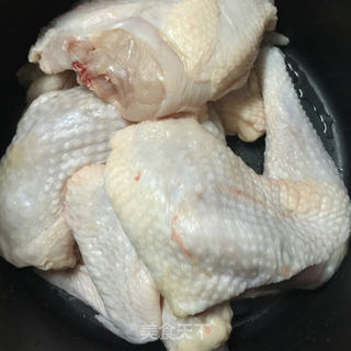 酱油鸡的做法步骤：1
