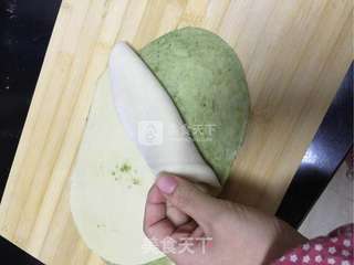 抹茶馒头双色卷的做法步骤:10