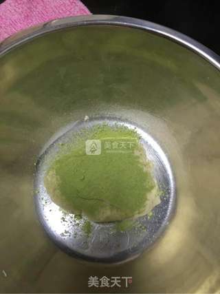 抹茶馒头双色卷的做法步骤:8