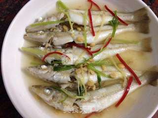 豆酱煮沙尖鱼的做法步骤:7
