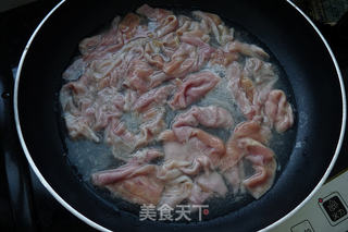 鲩鱼肠奶酪焗饭的做法步骤：4