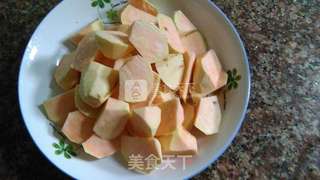 拔丝红薯的做法步骤:2