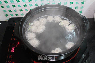 #虫草白菜木耳肉丸粉丝汤的做法图解4