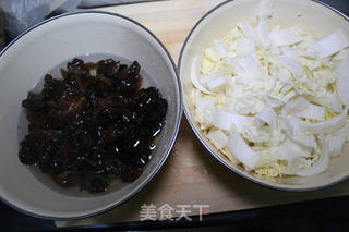 #虫草白菜木耳肉丸粉丝汤的做法图解5