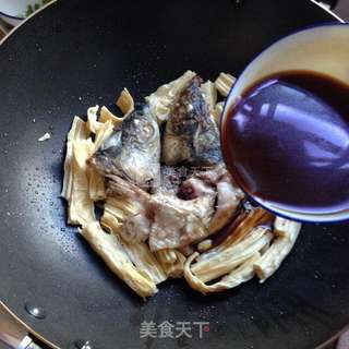 腐竹鱼头煲的做法步骤:10