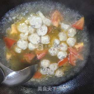 番茄鱼丸汤的做法步骤:3