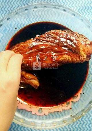 蜜汁烤肉的做法步骤:2