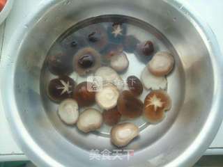 香菇扒油菜的做法步骤：5