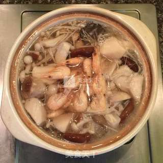 排骨菌菇煲的做法步骤:6