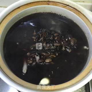 黑豆炖鸡爪的做法步骤:8