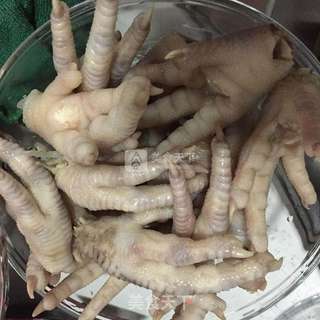 黑豆炖鸡爪的做法步骤:5
