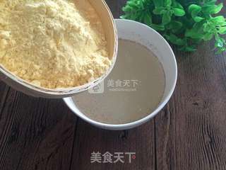 巴马火麻籽玉米面养生粥的做法步骤:3