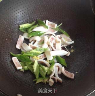 韩式辣炒鱿鱼的做法步骤:3