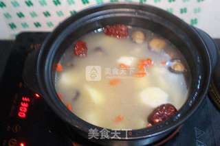香菇山药排骨养生汤的做法步骤:11