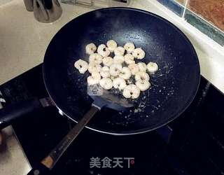 菠萝炒饭的做法步骤:4