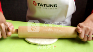 【大同星座菜谱】电锅披萨-金牛座的做法步骤:3