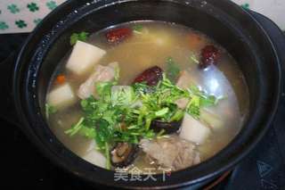 香菇山药排骨养生汤的做法步骤:12